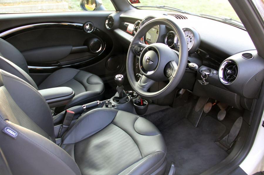  Mini Cooper Clubvan 2014 года  (фото 26 из 47)